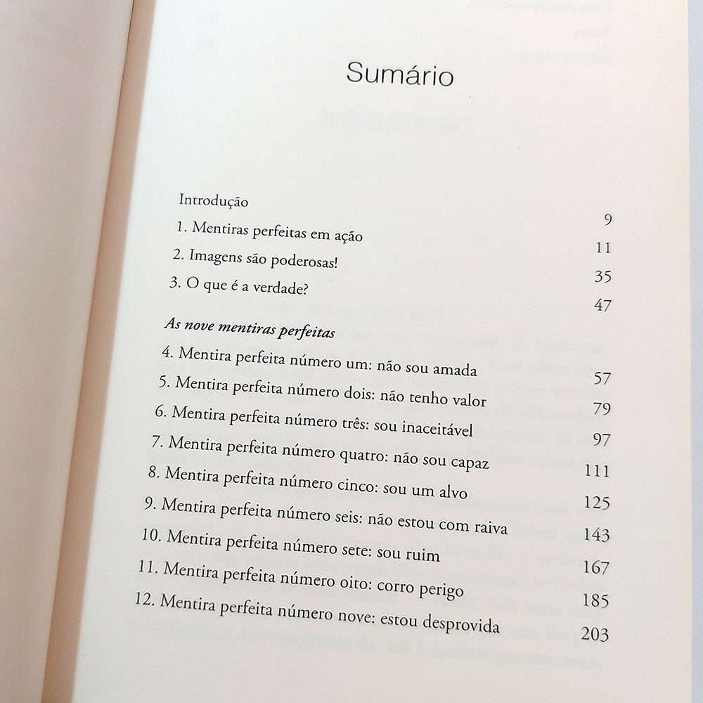 Mentiras Perfeitas | Jennifer Crow
