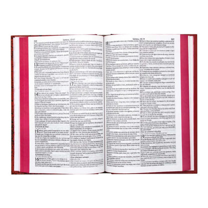 Bíblia Sagrada Slim Flores Hibisco | KJA | Letra Normal | Capa Dura