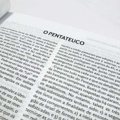 Comentário Bíblico Latino-Americano | C René Padilla