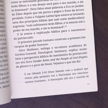 A Construção da Feminilidade Bíblica | Beth Allison Barr