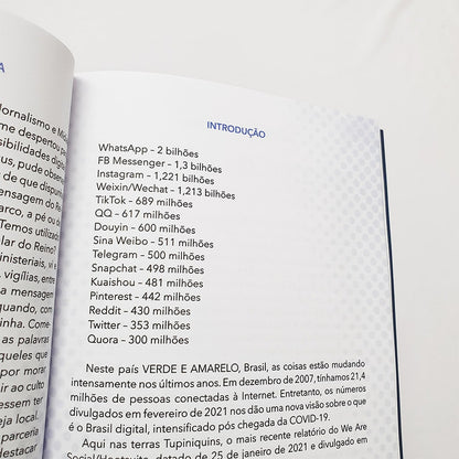 Mídias Sociais Na Igreja | Elis Amâncio