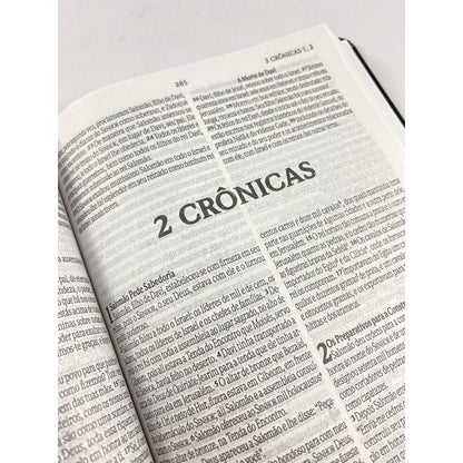 Bíblia Sagrada Leão de Judah | NVI | Letra Normal | Flexível Soft Touch