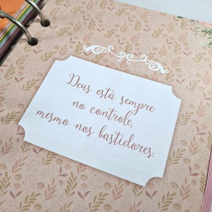 Planner Pão Diário | Capa Vivemos por Fé