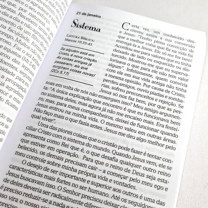 Presente Diário 26 Tradicional | Letra Normal | Capa Feminino 2023
