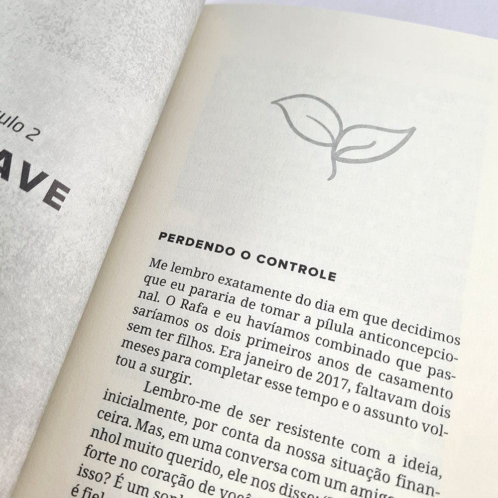 Enquanto Isso | Capa Brochura | Fernanda Witwytzky