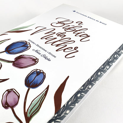 A Bíblia da Mulher | Letra Grande | ARC | Capa Luxo Branca