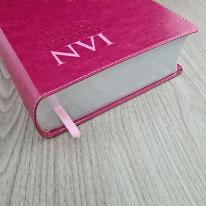 Bíblia de Estudo | NVI | Letra Normal | Capa Luxo Pink