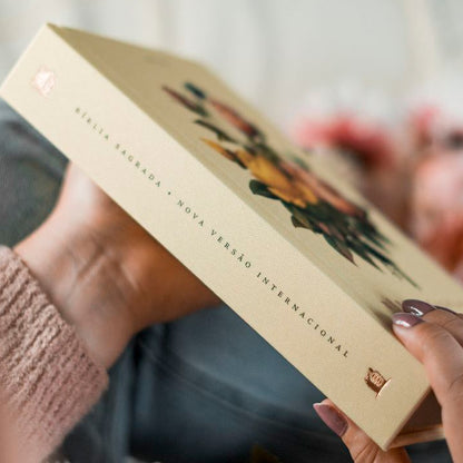 Bíblia Sagrada | NVI | Letra Normal | Leitura Perfeita | Capa Dura Tecido Bouquet