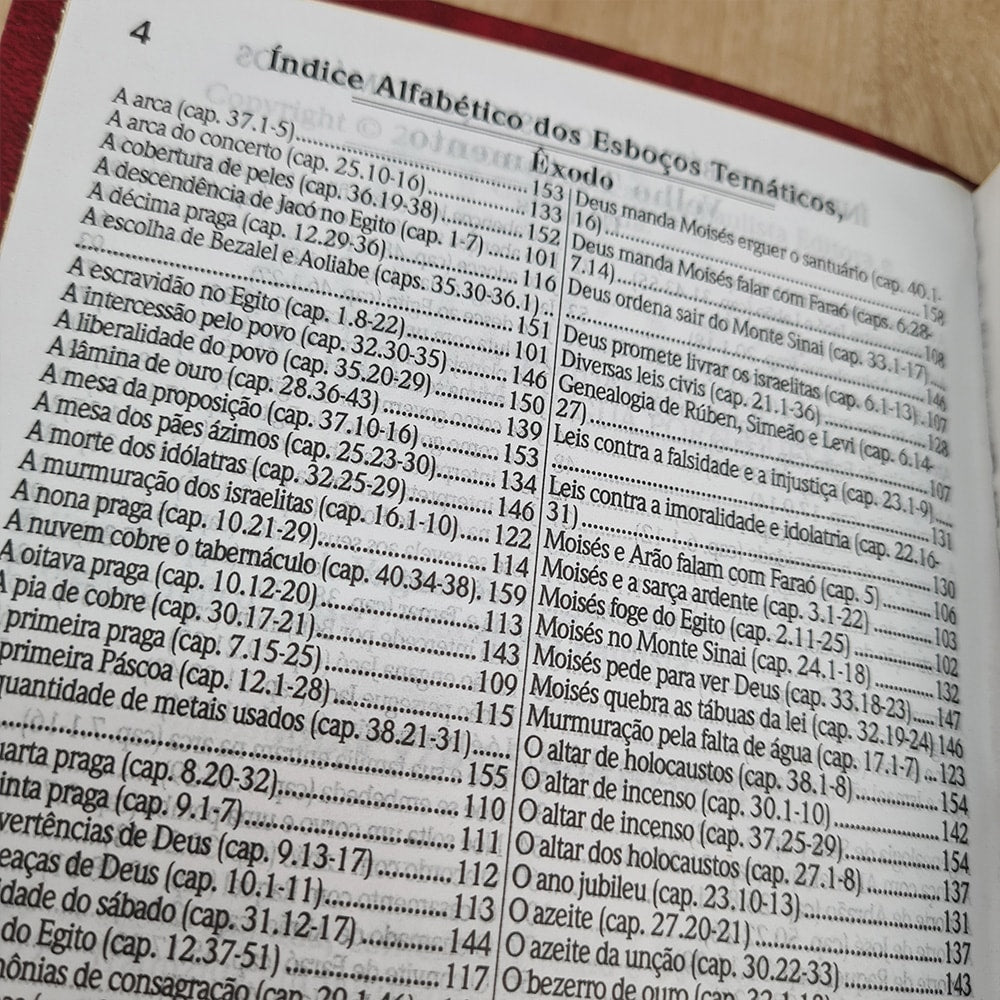 Bíblia Sagrada com Harpa Avivada e Corinhos | ARC | Letra Hipergigante | Capa Semiflexível Marrom