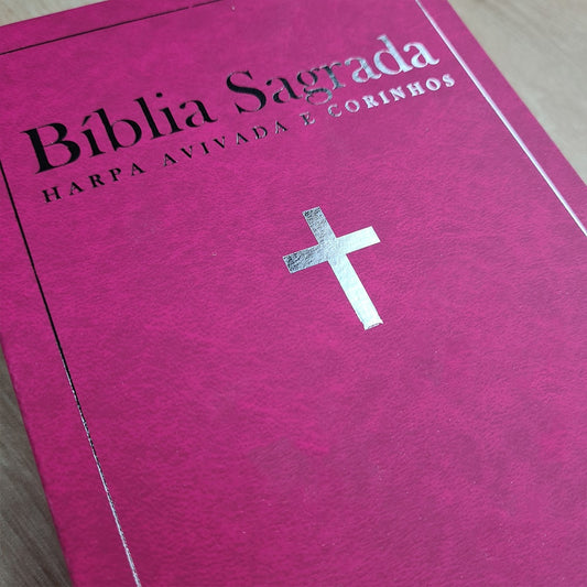 Bíblia Sagrada com Harpa Avivada e Corinhos | ARC | Letra Hipergigante | Capa Semiflexível Pink