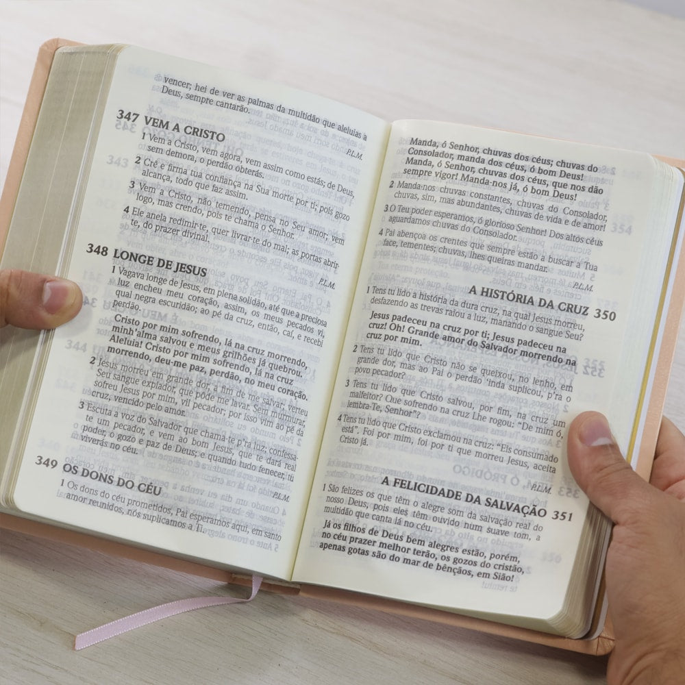 Bíblia do Culto com Harpa Cristã e Corinhos | ARC | Letras Gigante | Capa Luxo Rosa Clássica
