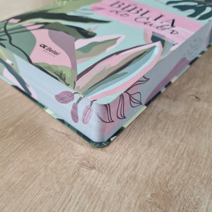 Bíblia do Culto com Harpa Cristã e Corinhos | ARC | Letras Maiores | Capa Semi-flexível Tropical Verde