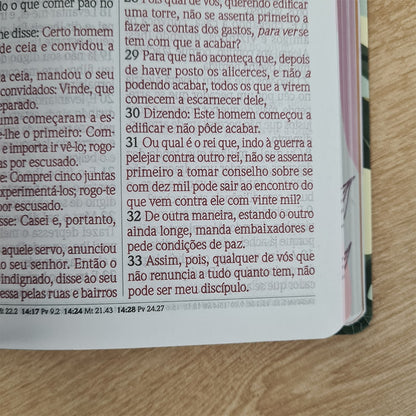 Bíblia do Culto com Harpa Cristã e Corinhos | ARC | Letras Maiores | Capa Semi-flexível Tropical Verde