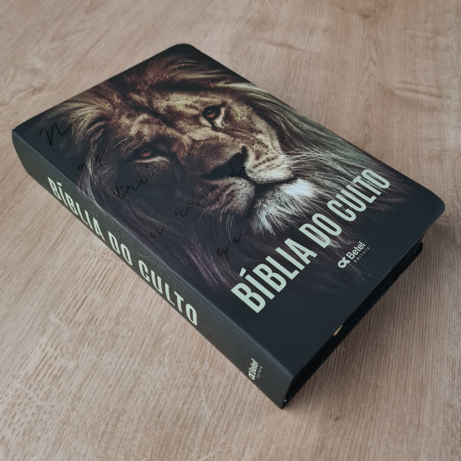 Bíblia do Culto com Harpa Cristã e Corinhos | ARC | Letras Maiores | Capa Semi-flexível Leão