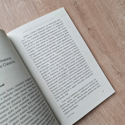 Introdução à Educação Cristã Clássica | Chris Perrin