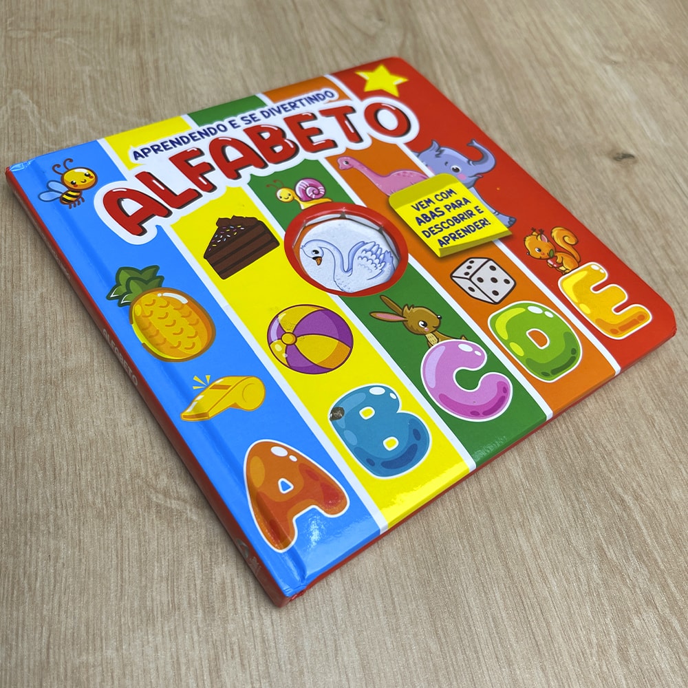 Aprendendo e Se Divertindo | Alfabeto