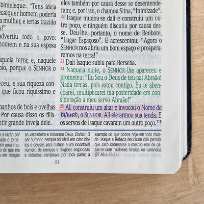 Bíblia de Estudo King James Atualizada | 1611 | Letra Normal | Capa Luxo Preta