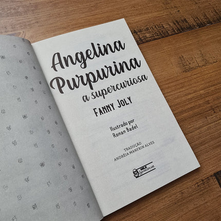 Angelina Purpurina a Supercuriosa | Fanny Joly