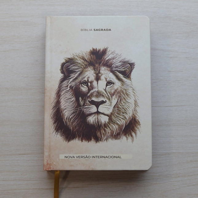 Bíblia Sagrada Leão de Judá | NVI | Letra Maior | Capa Dura Ilustrada