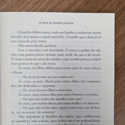 O Mito da Família Perfeita | Israel Belo de Azevedo