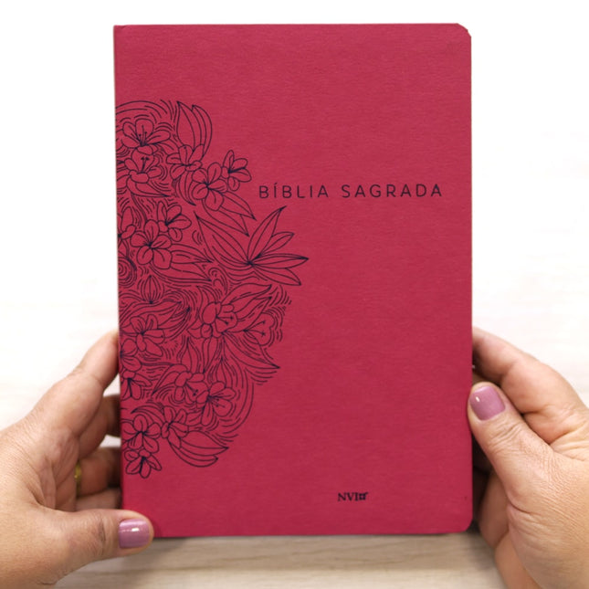 Bíblia Sagrada Slim | NVI | Letra Maior | Capa Luxo Nude