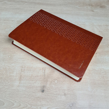 Bíblia Sagrada Holy Bible | Português e Inglês | NVI |  Letra Normal | Capa Luxo Marrom