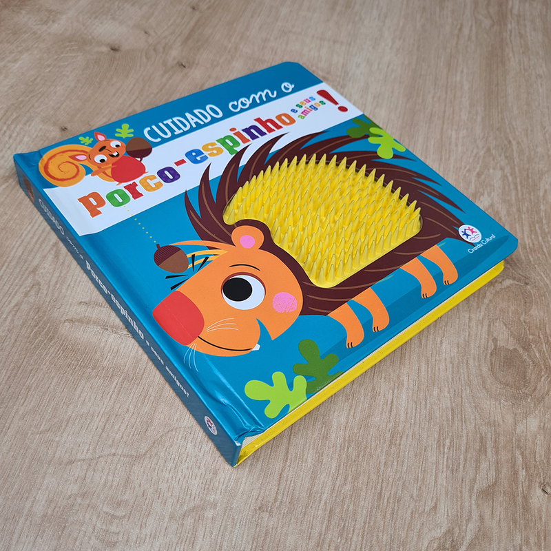 Livro Toque e Sinta | Cuidado com o Porco-Espinho e Seus Amigos!