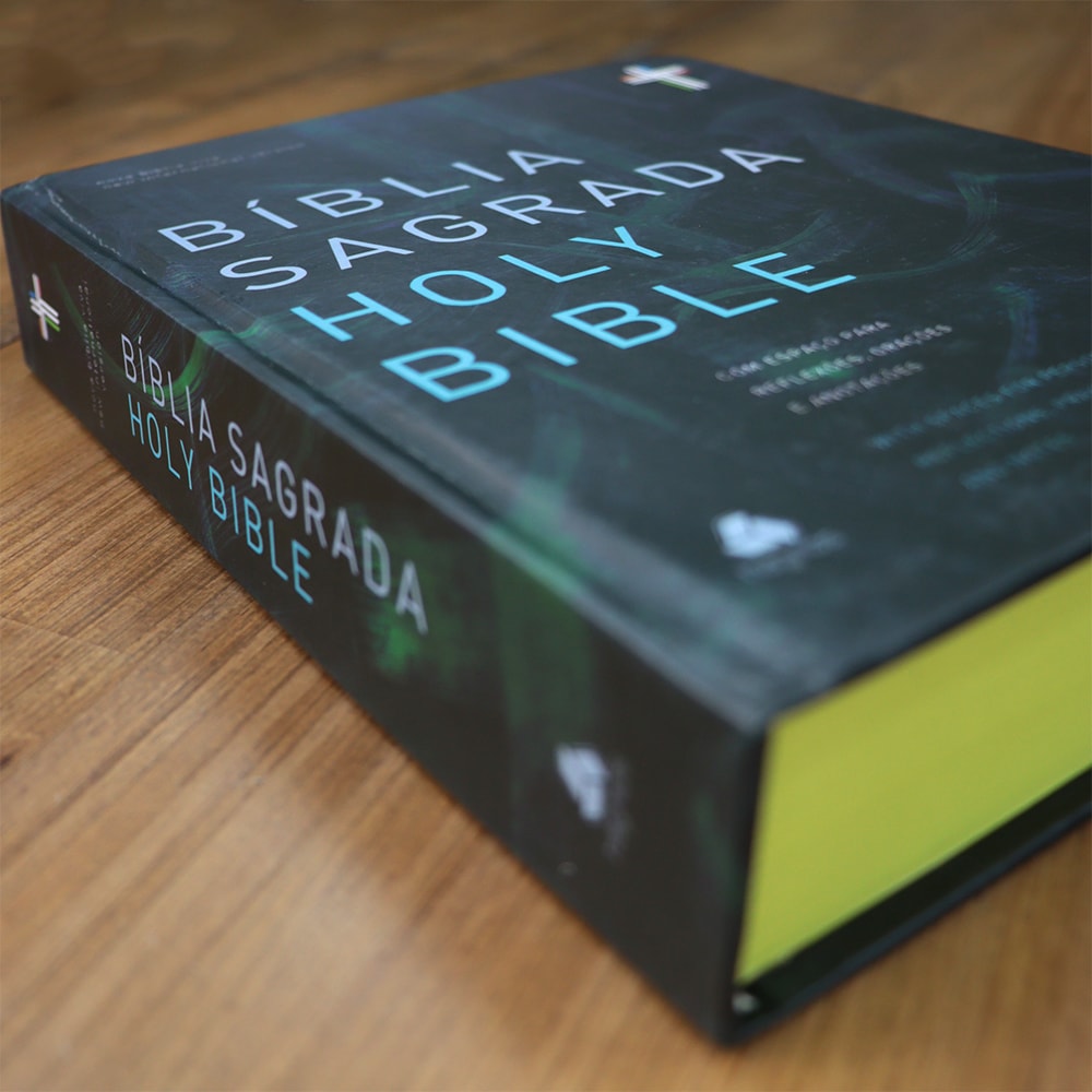 Bíblia Sagrada Holy Biblie Creation | Bilíngue Português E Inglês | Nova Versão Internacional