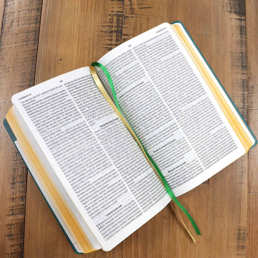 Bíblia Sagrada | Com Guia De Estudo Biblico JOIA | NVT | Letra Normal | Capa Verde