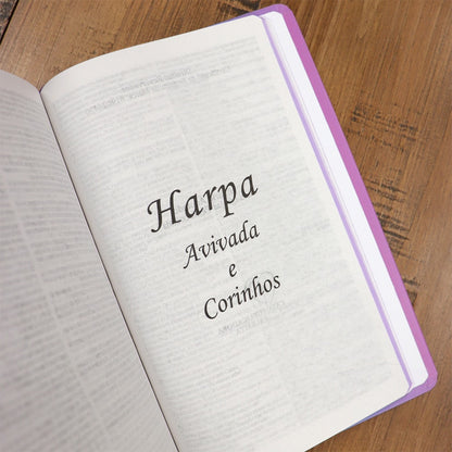 Bíblia Sagrada 860 | ARC | Letra Normal | Com Harpa Avivada e Corinhos | Capa Buquê Roxo