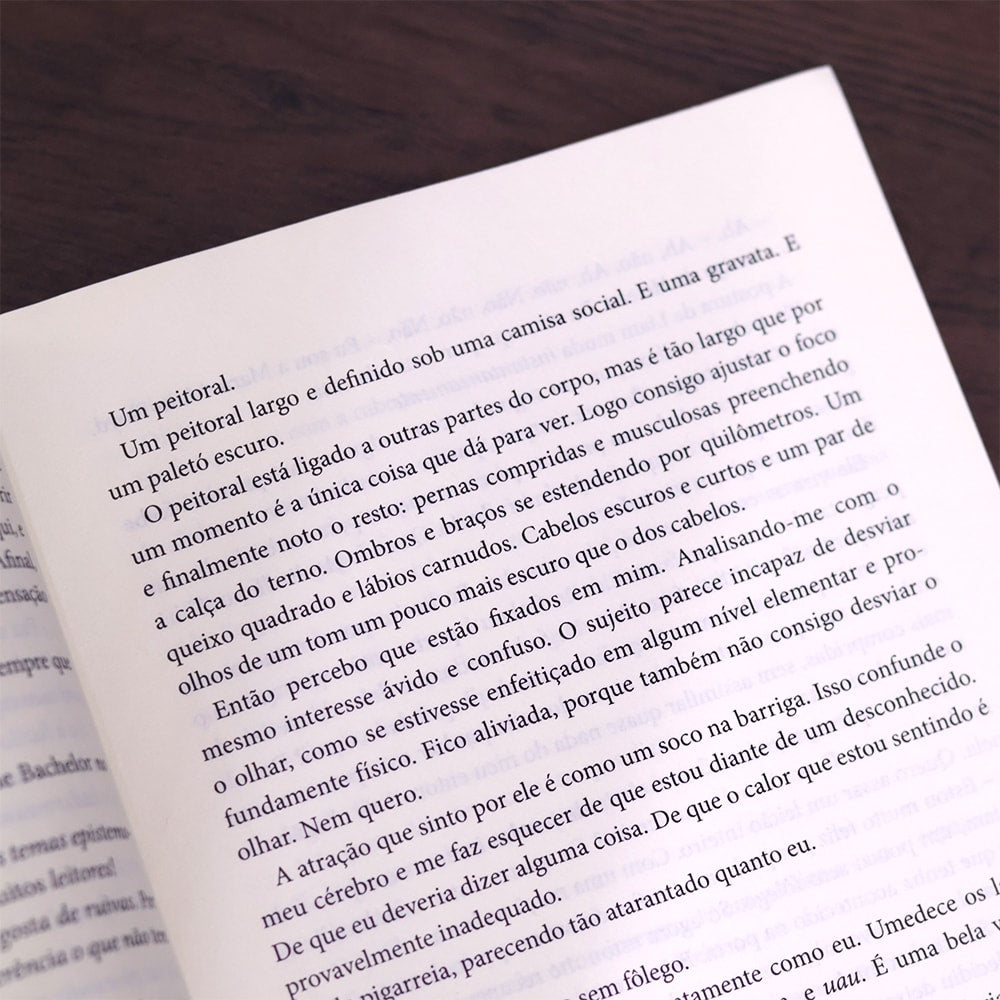 Odeio Te Amar | 
Ali Hazelwood