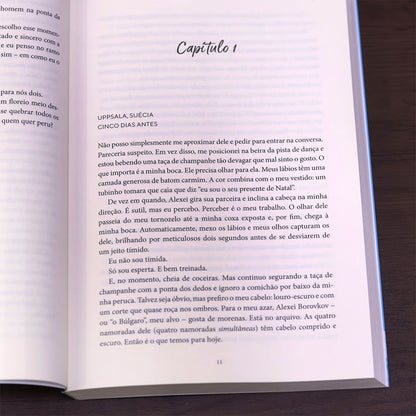 Operação Paixão | 
Carlie Walker