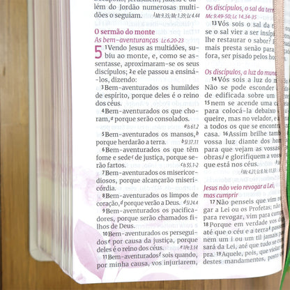 Bíblia Sagrada Mães da Aliança | ARA | Letra Normal | Capa Luxo Verde Marfim
