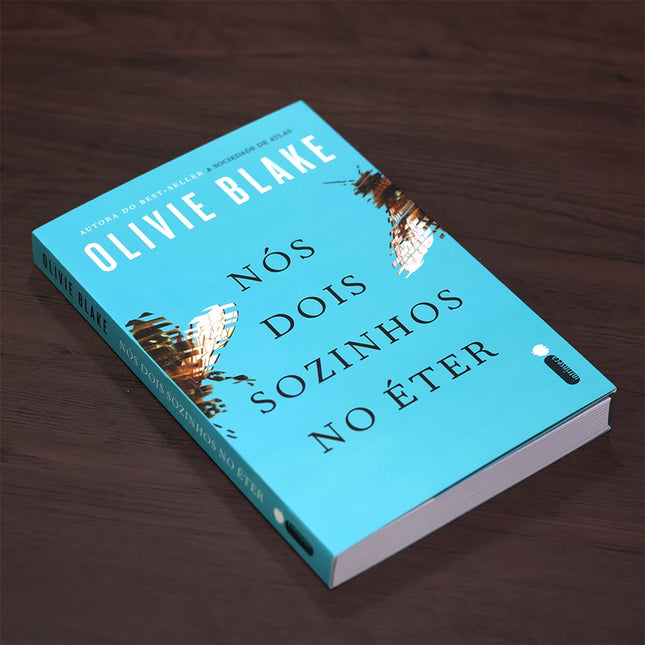 Nós Dois Sozinhos no Éter | 
Olivie Blake