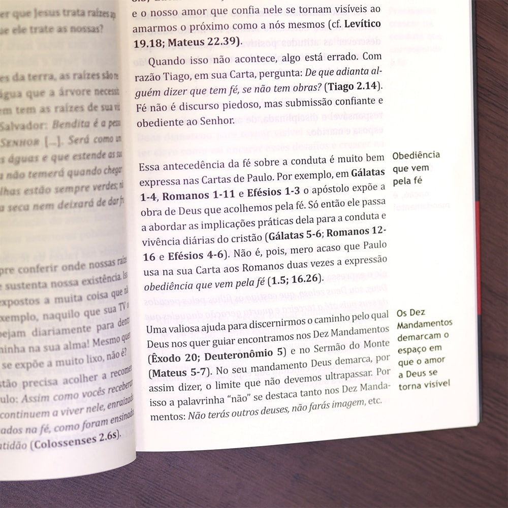 Saia Justa
 | Edson Almeida