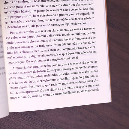 O Deus de Todo Recurso | 
Rafael Bandeira