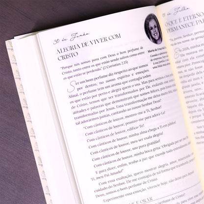 Devocional Wonders | 50 Mulheres 1 Só Espírito