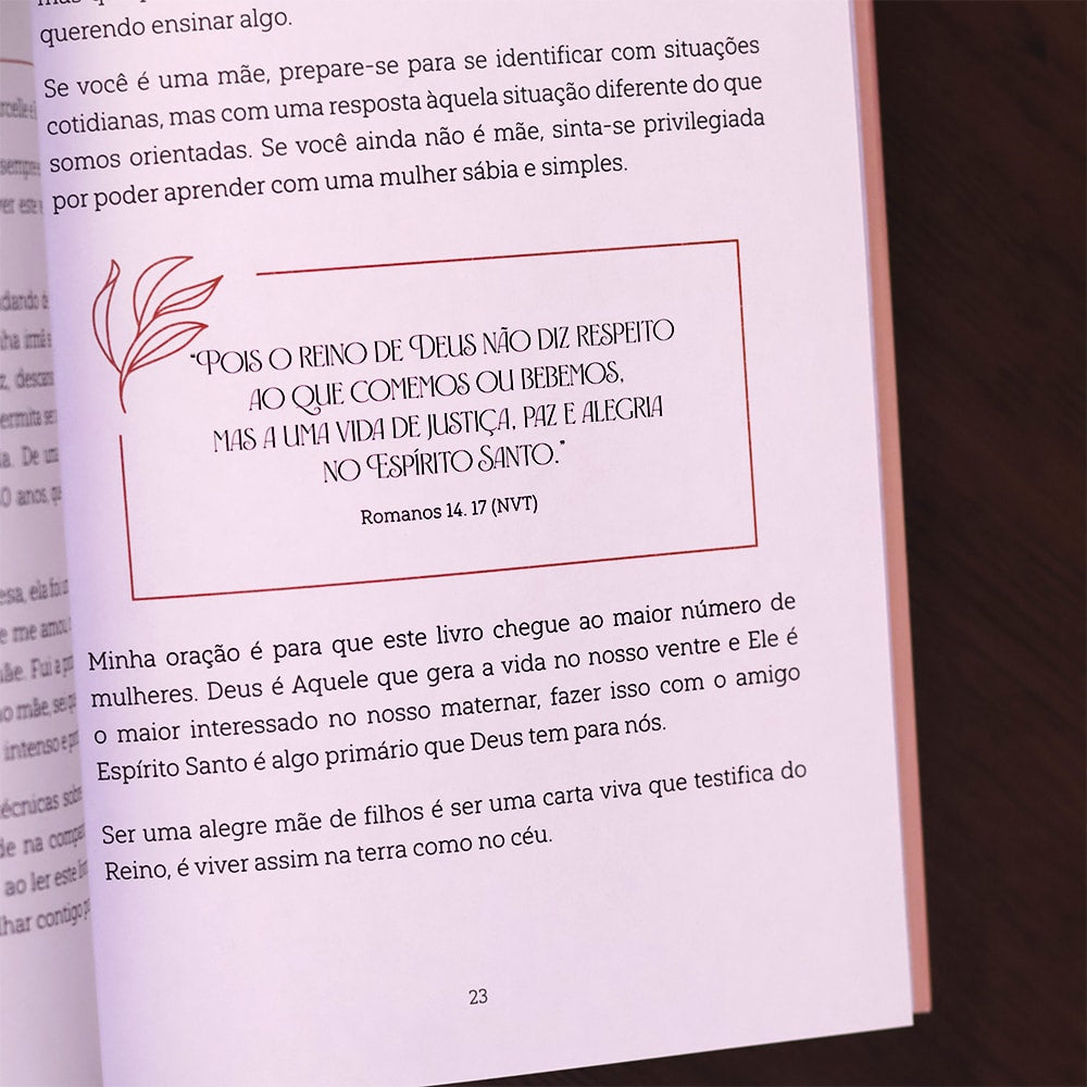 Alegre Mãe de Filhos | 
Marcelle Scardini