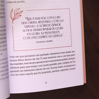 Alegre Mãe de Filhos | 
Marcelle Scardini