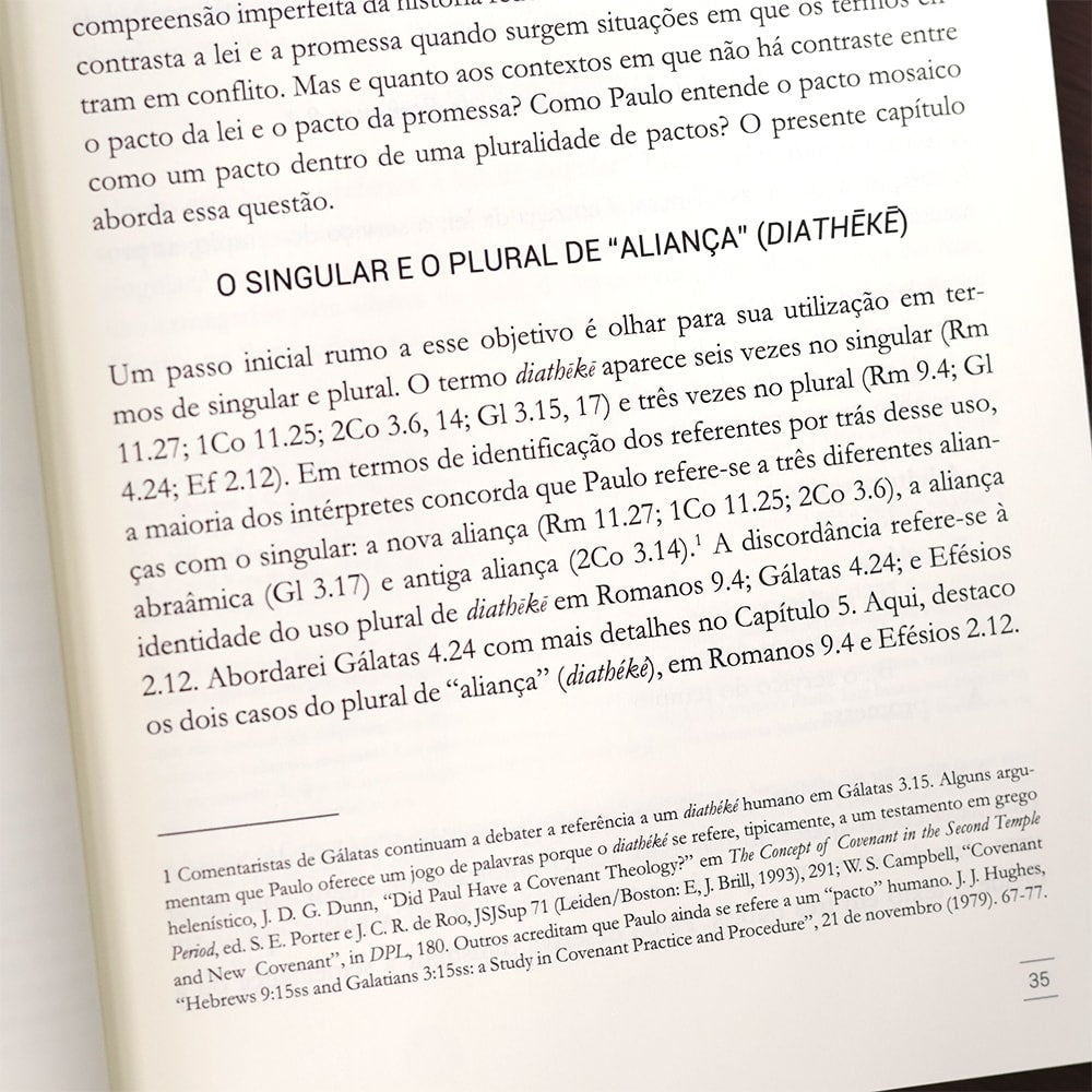 Graça Inglória | 
Tiago Albuquerque