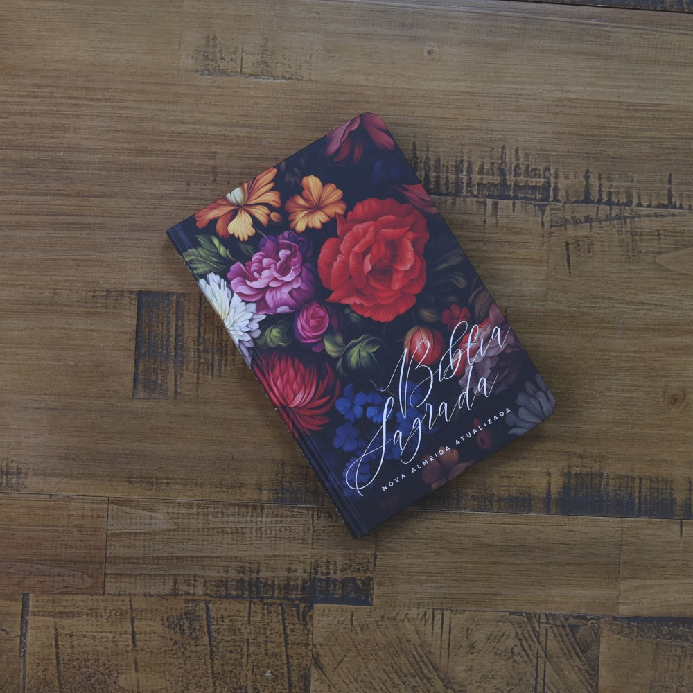 Biblia Flores Coloridas | NAA | Letra Normal | Capa Dura
