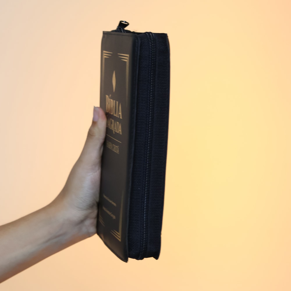 Bíblia Sagrada | ARC | Letra Grande | PJV |  PU Zíper Harpa Cristã Preta