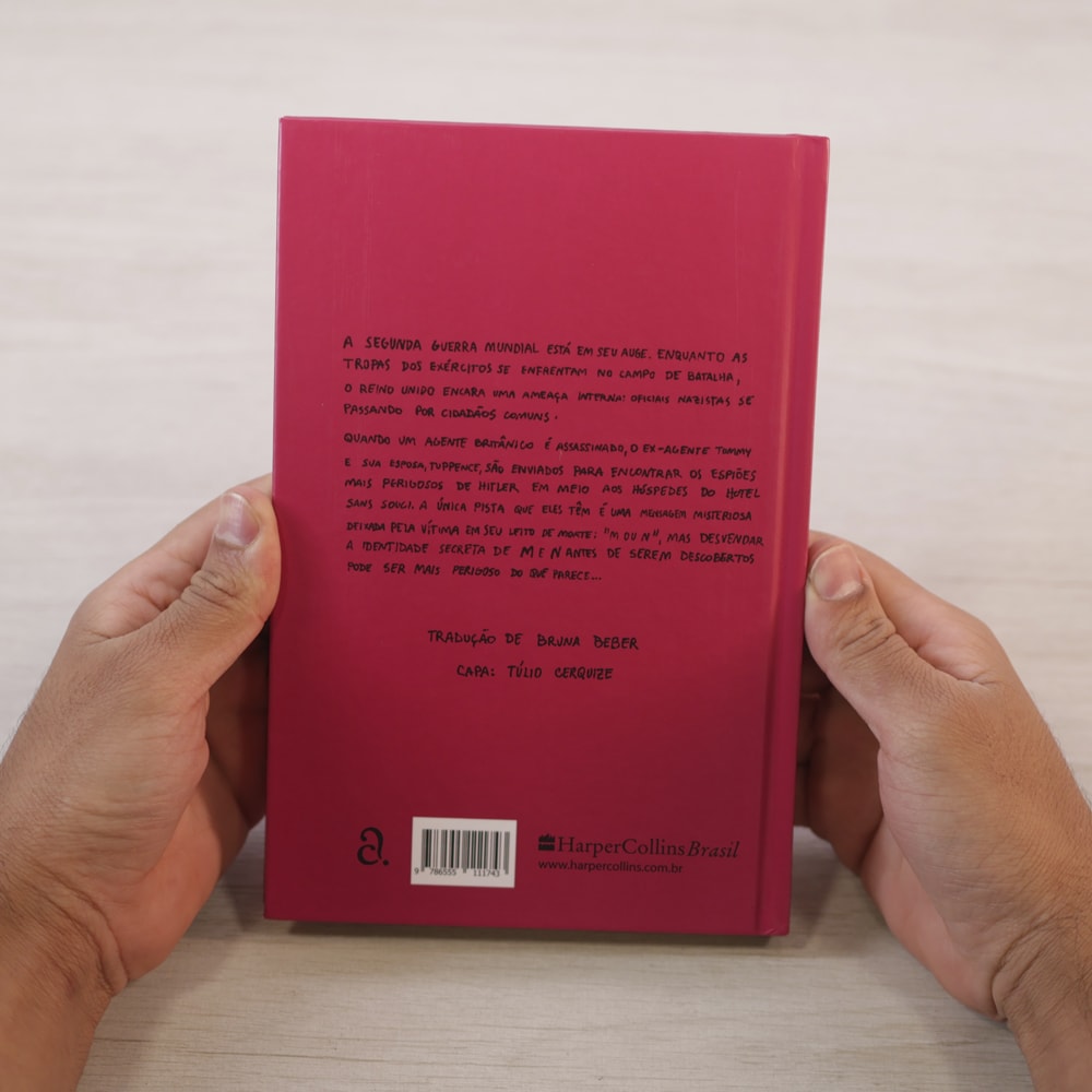 M ou N ? | Agatha Christie