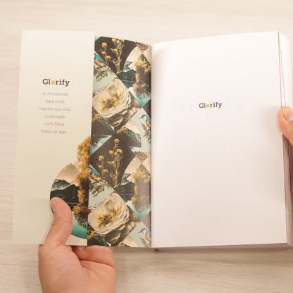 Glorify | 365 Devocionais Para Uma Vida Conectada Com Deus | Capa brochura