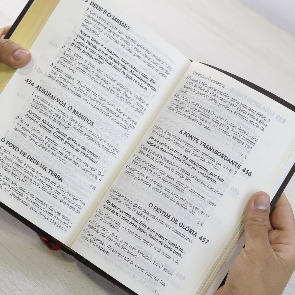 Bíblia do Culto com Harpa Cristã e Corinhos | ARC | Letra Extra Gigante | Capa Telha