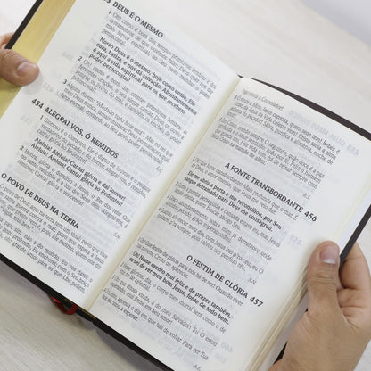 Bíblia do Culto com Harpa Cristã e Corinhos | ARC | Letra Extra Gigante | Capa Telha