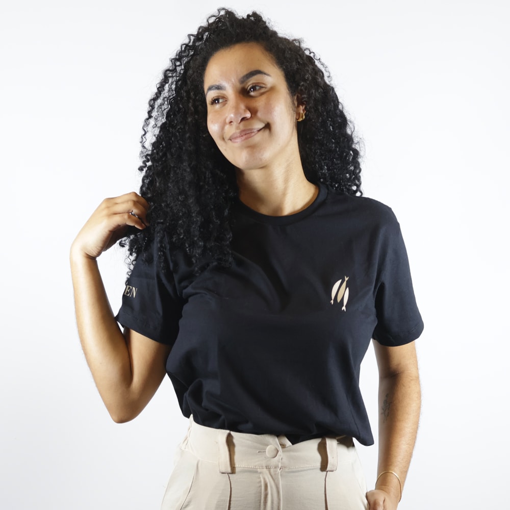 Camiseta As Pessoas Devem Saber | Preta | Unissex | The Chosen GG