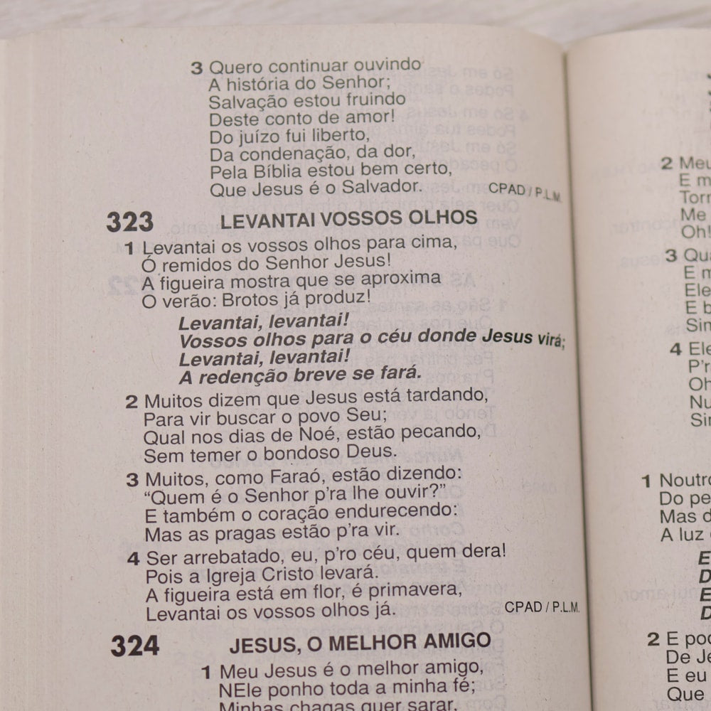 Harpa Cristã | Média | Letra Normal | Rosas