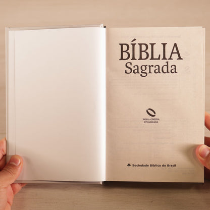 Bíblia Sagrada Leão Rei | NAA | Letra Normal | Capa Dura