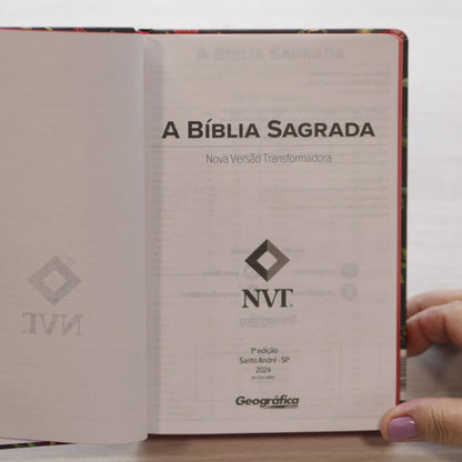 Bíblia Sagrada Flores do Campo | NVT | Letra Grande | Capa Dura